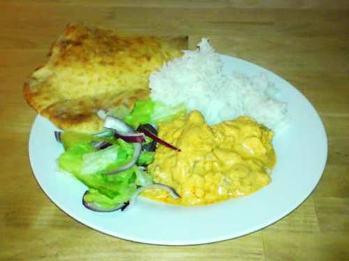Indisk gryte med nanbrød